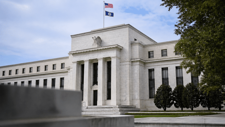 Fed faizi 25 baz puan yükseltti