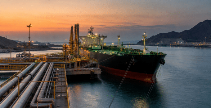 Suudi Arabistan’ın Ek Ham Petrol Arzı Petrolü Düşürdü