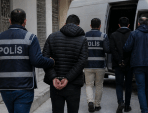 Ülke Genelinde 8 Kaçak Yakalandı