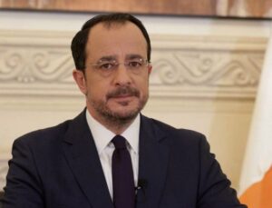 Hristodulidis, Burnham ile bir araya geldi