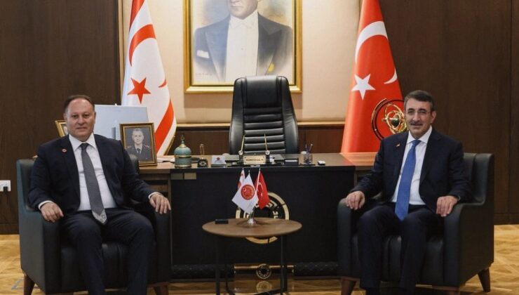 Öztürkler, Yılmaz ile bir araya geldi