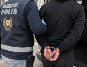 Üç uyuşturucu operasyonunda 4 kişi tutuklandı