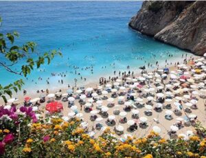 Kıbrıs’a en çok turist gelen aylar