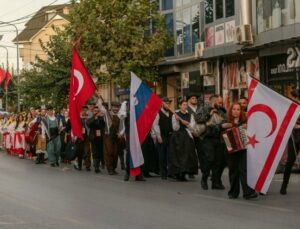 Kosova’da kültürümüz büyük alkış topladı